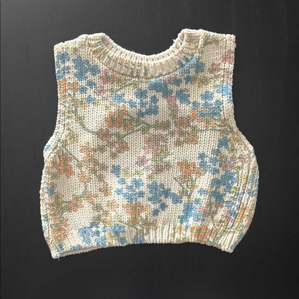 ZARA White Floral Knit Cropped Tank - Picture 2 of 3